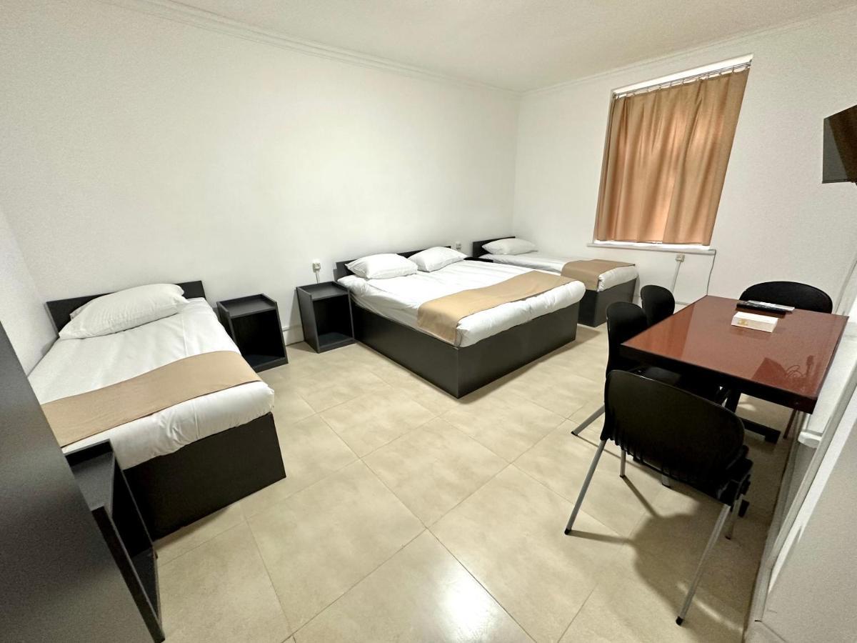יירבאן Family Appartments On Buzand Street מראה חיצוני תמונה